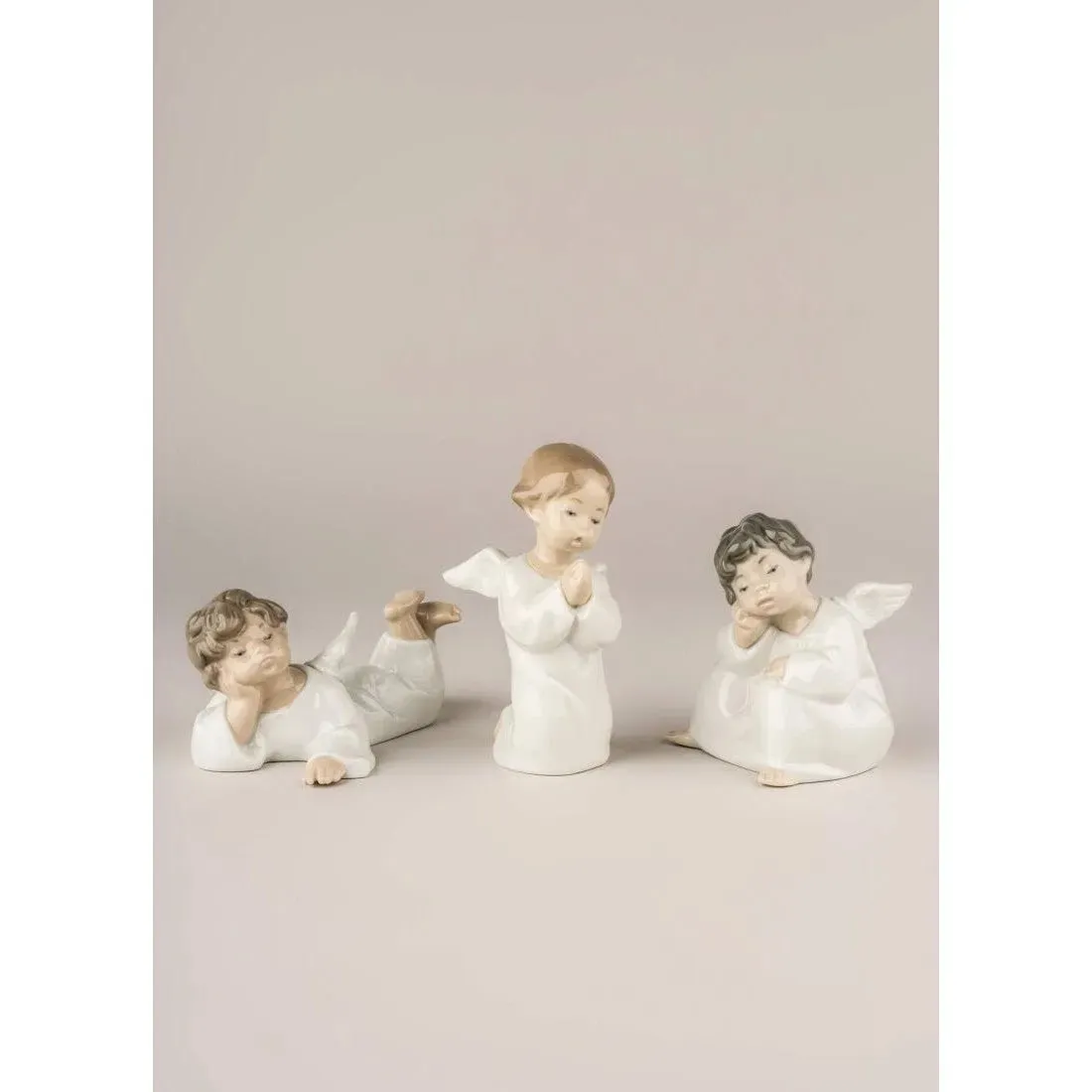 Angel Praying Figurine (Lladro Special Order)