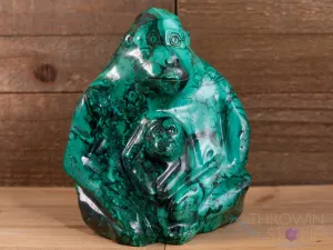 MALACHITE Crystal Gorilla w Baby - Crystal Carving, Housewarming Gift, Home Decor, Healing Crystals and Stones, 40328