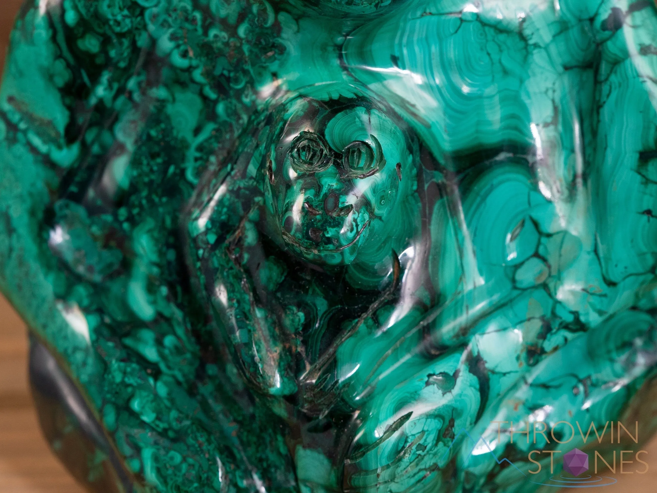 MALACHITE Crystal Gorilla w Baby - Crystal Carving, Housewarming Gift, Home Decor, Healing Crystals and Stones, 40328