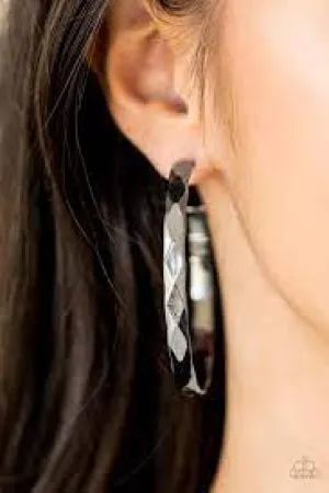 Paparazzi Accessories  - Hey, HAUTE Stuff #L163 - Black Earring