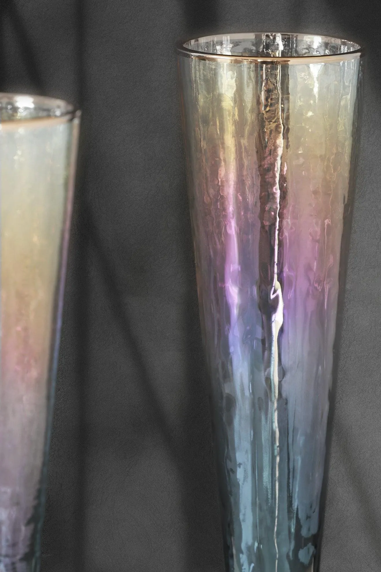 Set of 4 Iridescent Grey Hammered Champagne Flutes